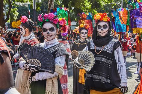  レイ・ロマノの「メキシコ文化祭」で繰り広げられる熱狂！伝統と現代が融合する壮大なエンターテイメント